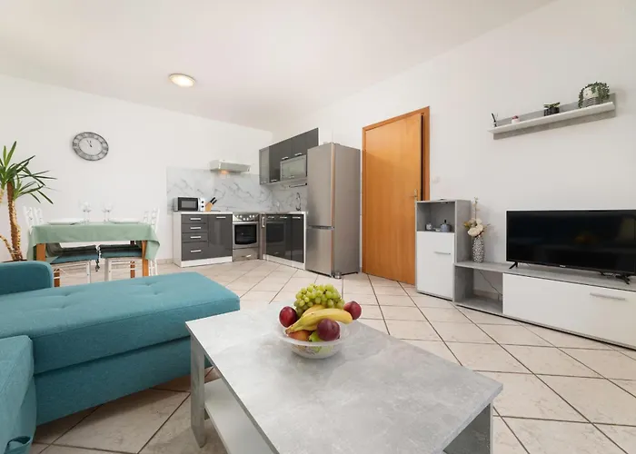 アパート Novak By El-pi Tours *